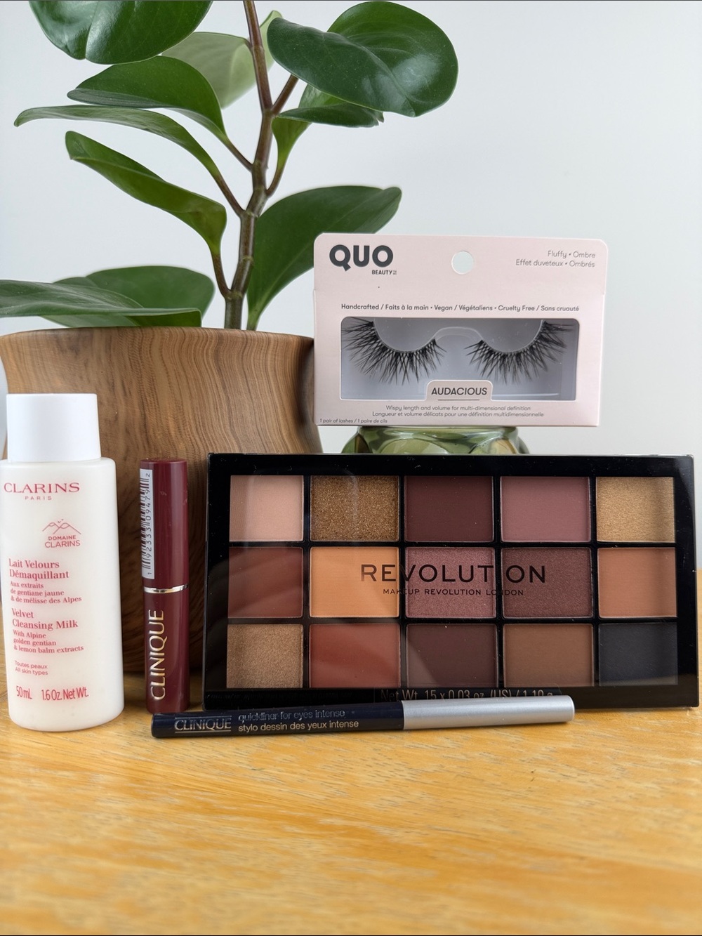 Premium Beauty Bundle: Clinique, Clarins, Makeup Revolution & Quo Lashes